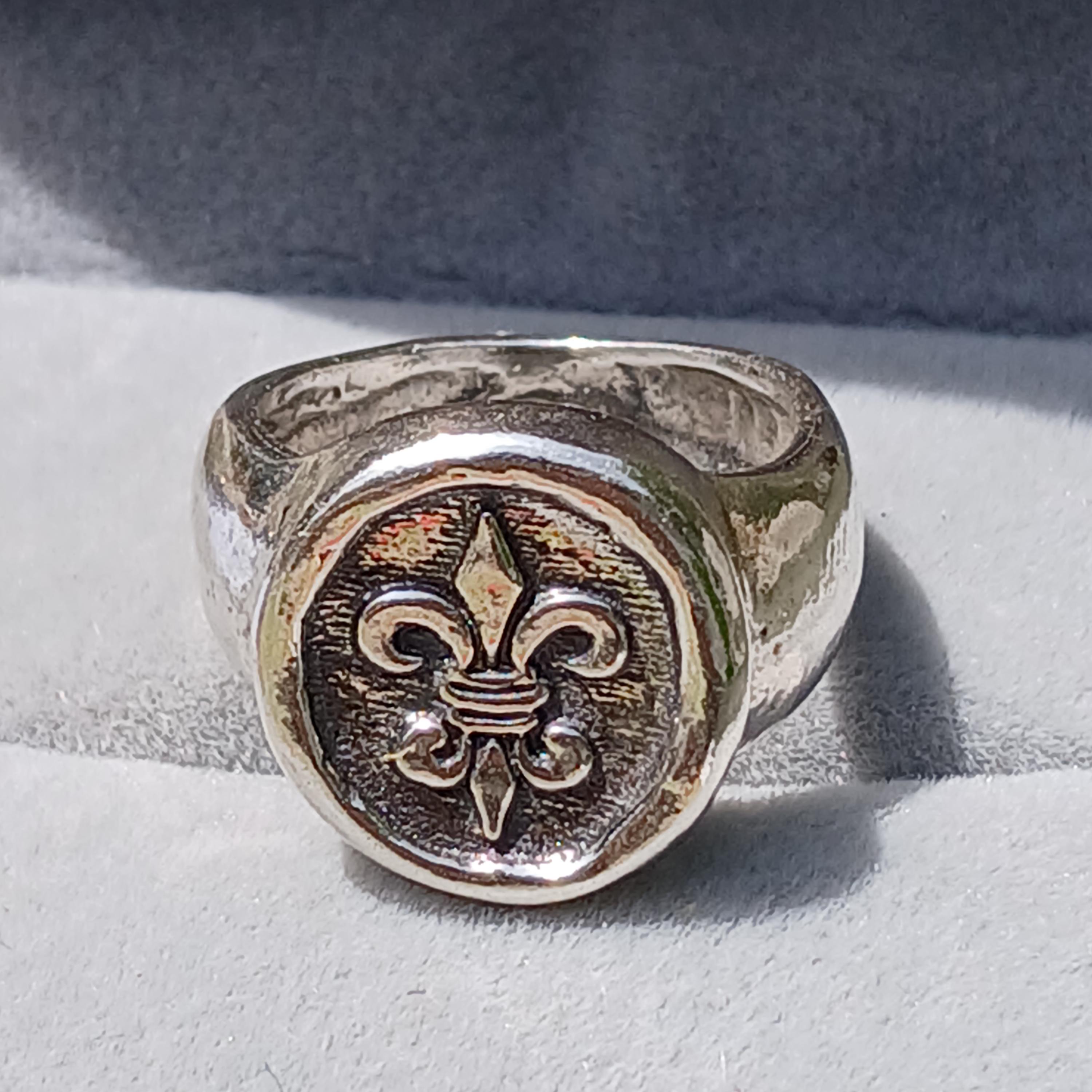 Amazing Solid Sterling Silver Fleur-de-lis Ring, Size 6.25
