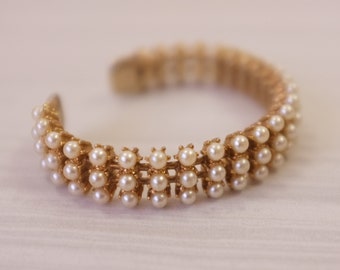 vintage pearl bracelet | vintage 1980s pearl cuff bracelet | vintage gold & pearl cuff bracelet | tiered pearl bracelet