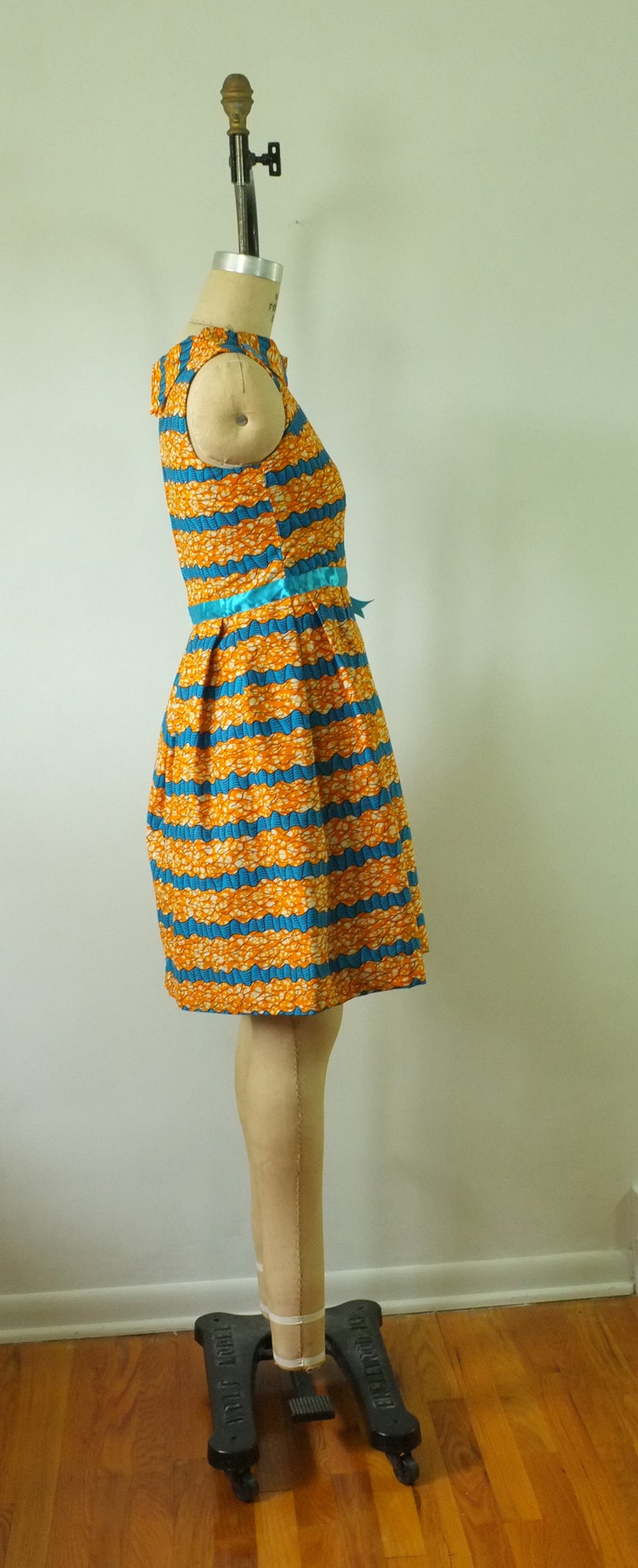 vintage 1960s party dress vintage orange blue dress african inspired print dress vintage 60s orange dress image 4