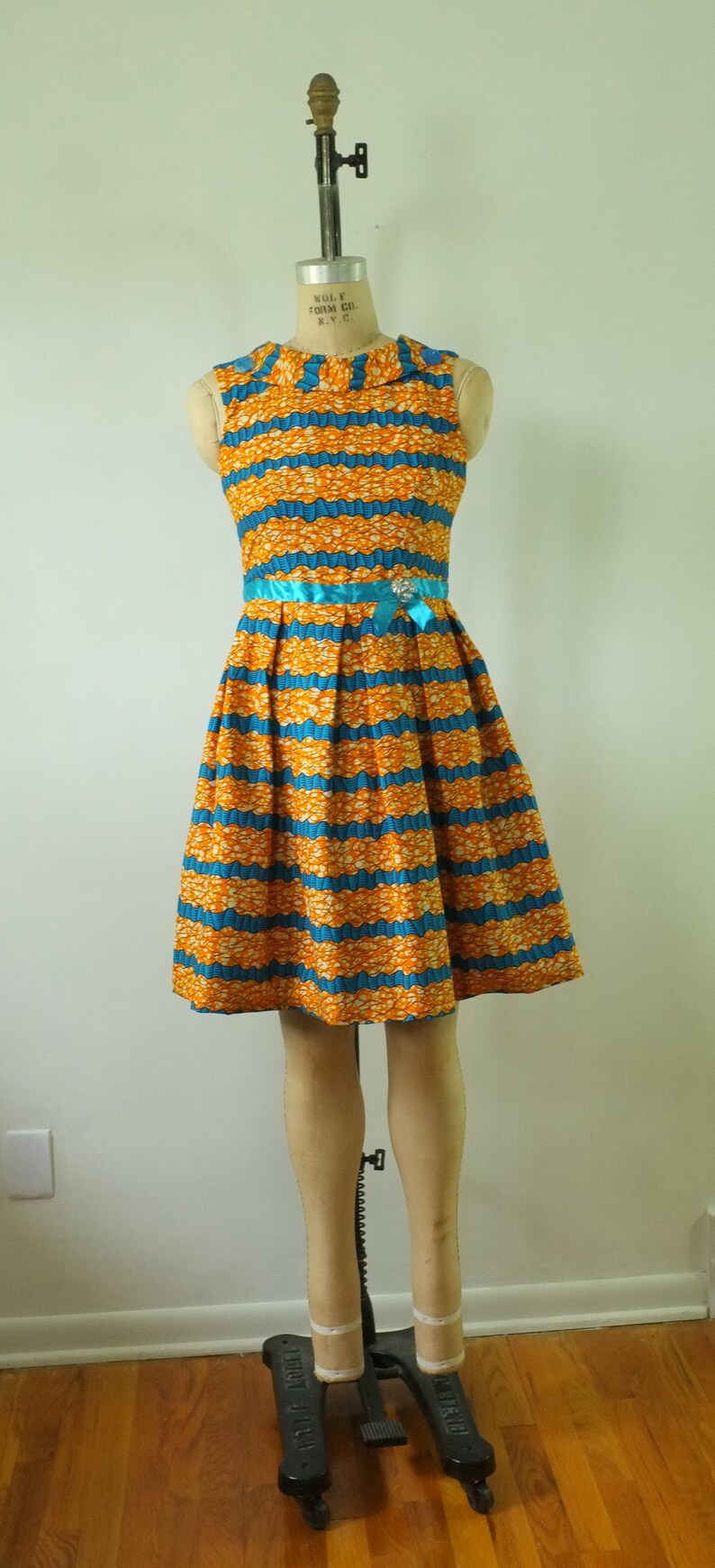 vintage 1960s party dress vintage orange blue dress african inspired print dress vintage 60s orange dress image 3