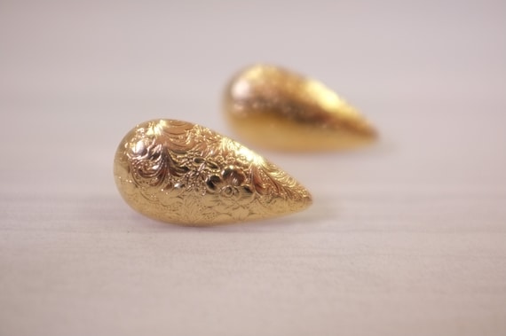vintage gold floral earrings | vintage 1980s flor… - image 1