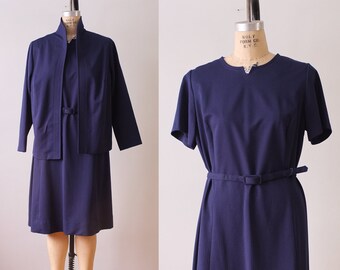 vintage navy dress & jacket set | vintage 1970s navy shift dress | vintage navy blue dress | vintage 70s belted blue dress