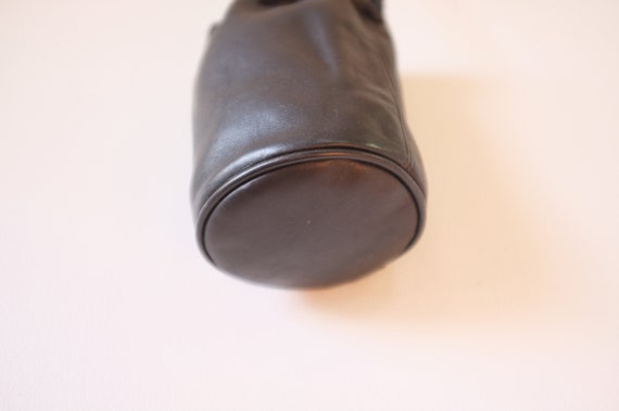 vintage black leather bucket bag | small black dr… - image 8