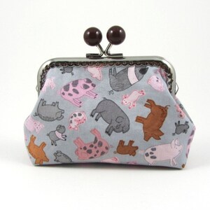 Porte-monnaie à fermoir,  fermeture boules marron, porte-monnaie et cartes, petits cochons, cadeau pour elle