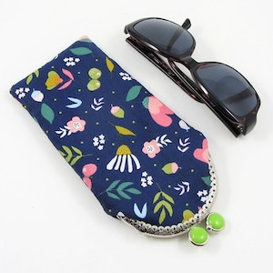 Floral Cotton Eyeglasses Case: Kiss Lock Clasp, Green Bobbles