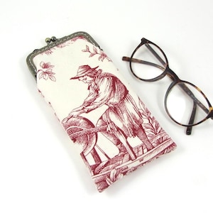 Toile de Jouy Kiss Lock Glasses Case: Handmade French Spectacle Pouch