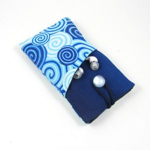 Housse pour i Phone, étui pour téléphone portable bleu, pochette rembourrée, compartiment écouteurs, petit cadeau pour elle.