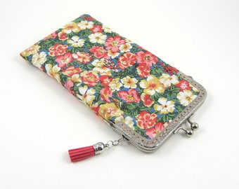 Etui portable à fermoir, pochette i Phone à fermeture métallique,  pochette smartphone en coton liberty, Le jardin du verger