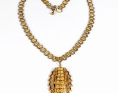 Tardo vittoriano libro catena collana