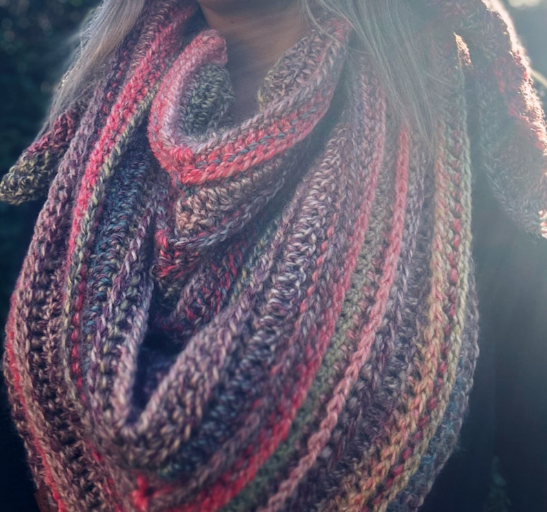 Rustic ridges crochet triangle scarf 画像 5