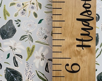 Custom Engraved Wooden Growth Chart – Heirloom Ruler Keepsake