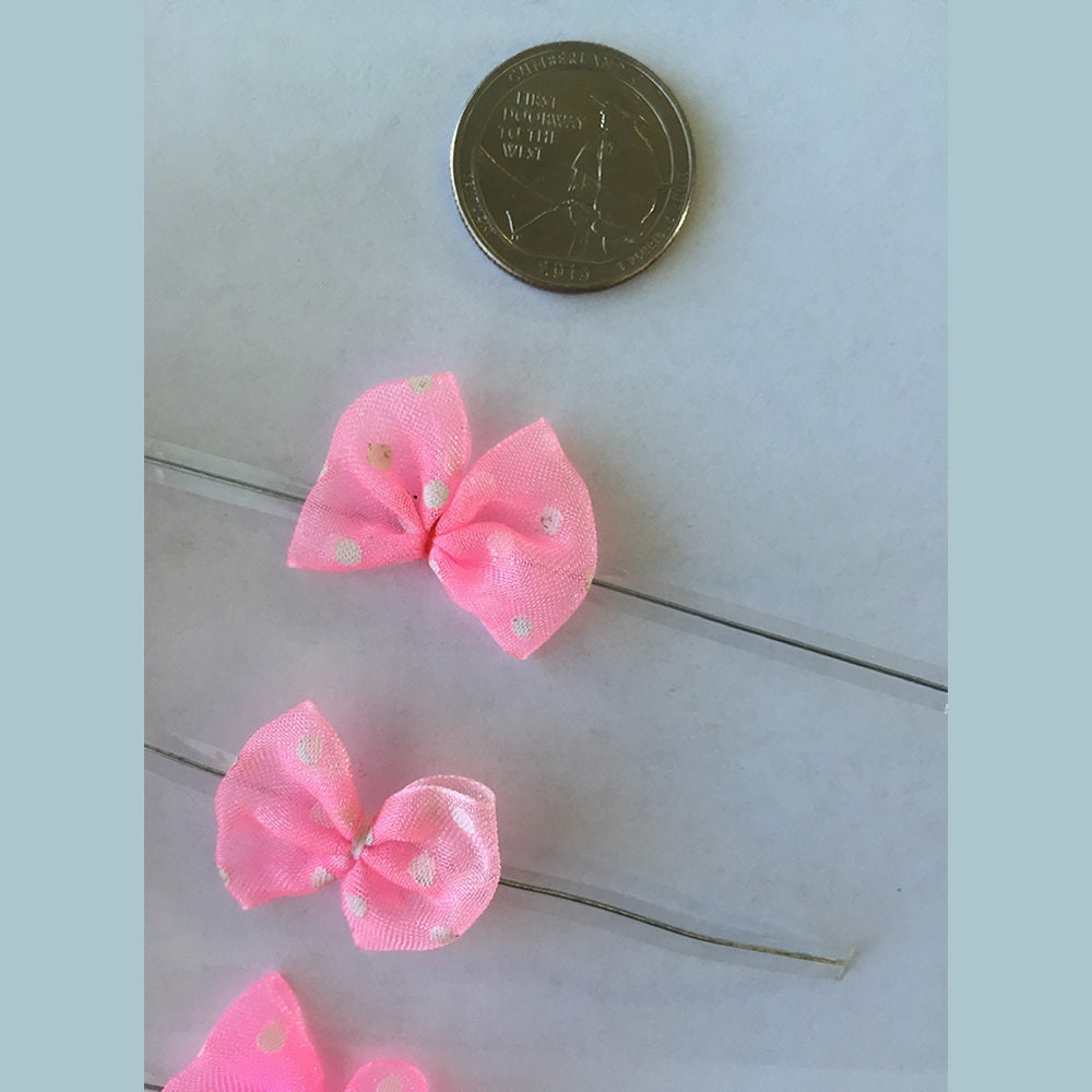Light Pink Pre-tied Bow 3 1/2 25 pack BOWLP