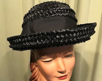 Charming Original Vintage 50s 60s Woven Black Straw Boater Hat with Upturned Brim & Ribbon Trim 21" Head