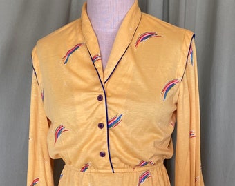Original Vintage 70s R & K Originals Bright Yellow Rainbow Print Knit Button Front Shirt Dress w Long Sleeves Bust 38&quot;