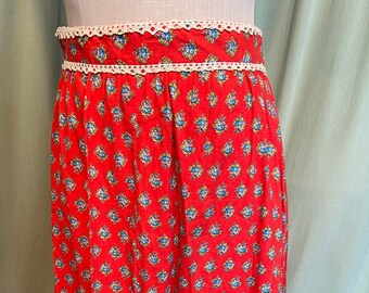 Fun Original Vintage 60s 70s Home Sewn Red Floral Cotton Maxi Skirt Corbata ajustable Cintura 26 "a 30"