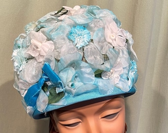 Original Vintage 50s 60s Flower Covered Tall Dome Hat in  display picture 1