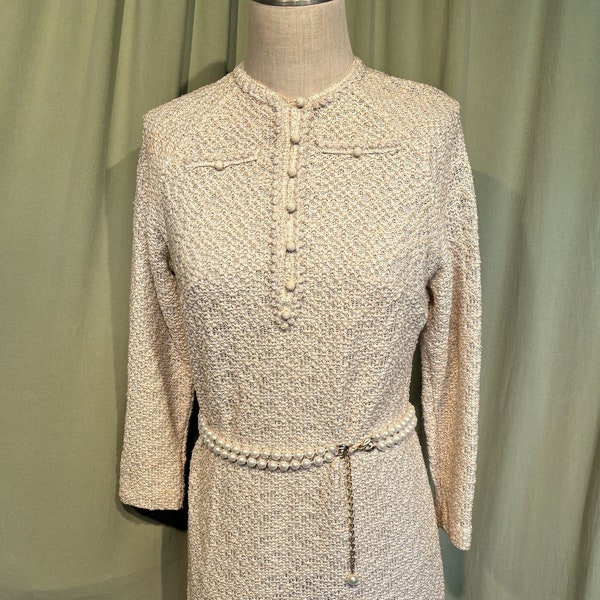Cute Original Vintage 60s 70s Leslie Pomer Beige Cotton Blend & Gold Metallic Mesh Long Sleeve Shift Dress Bust 36 Waist 34