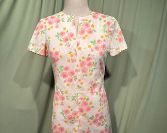 Cute Original Vintage 70s Home Sewn Pink Floral Polka Dot Short Sleeve Shift Dress Bust 34 Waist 30 Hip 35
