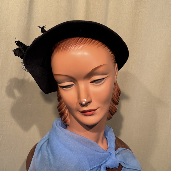 Sweet Original 30s 40s Ladies' Vintage Black Wool Felt Hat Asymmetrical Bonnet  w Feather Trim 21.5" Approx. Size 6-7/8