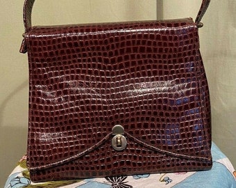 Joli sac à main vintage vintage Mid Century en cuir marron avec aspect peau de serpent