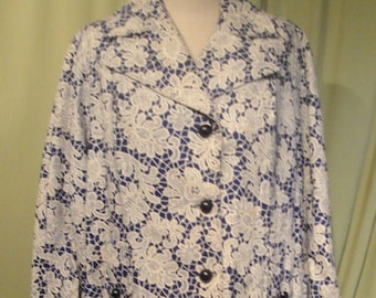 Sweet Original Vintage Mid Century Blue & White Lace Print Cotton Blend Lightweight Coat Bust 44