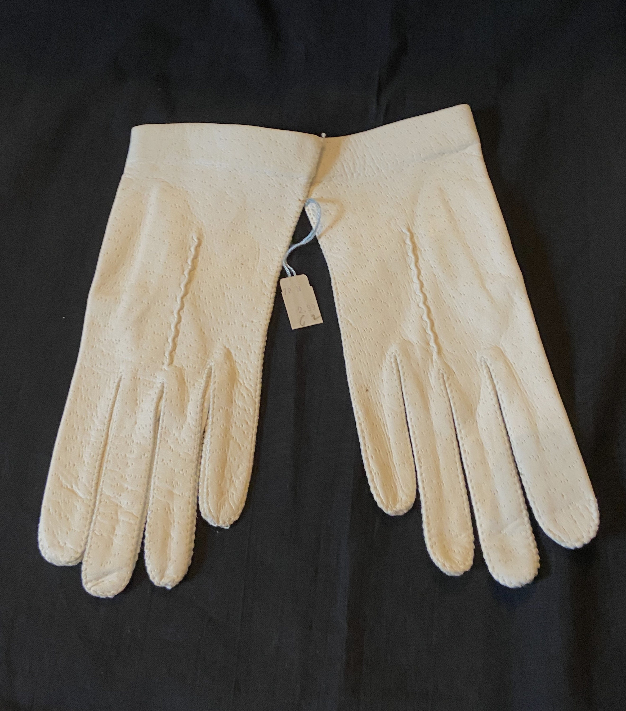 上質 USAヴィンテージ ディアスキン 革手袋 デッドストック ベージュ 7 楽天市場】GMG DEER SKIN GLOVE ショートリスト GMG-07（GMG