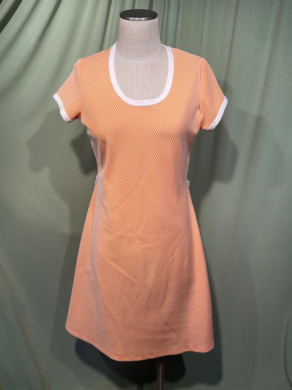 Sweet Original Vintage 70s Orange & White Diagona… - image 1