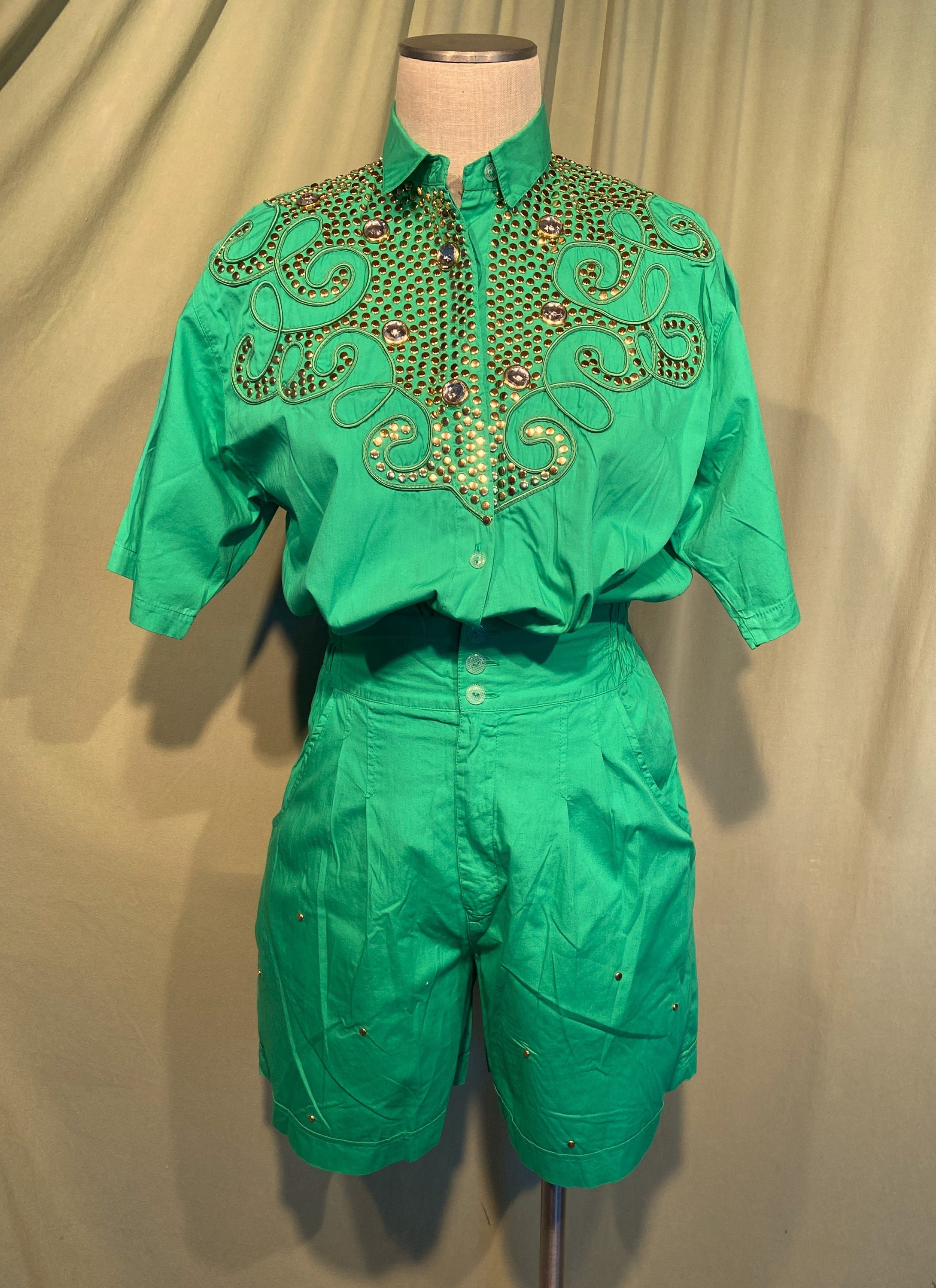 Funky Original Vintage 80s Cache' 2 Pc Bright Green Flat