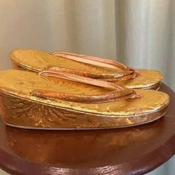 Cute Original Vintage Mid Century Oriental Gold Metallic Wedge Sandals Small & Narrow 9" Long