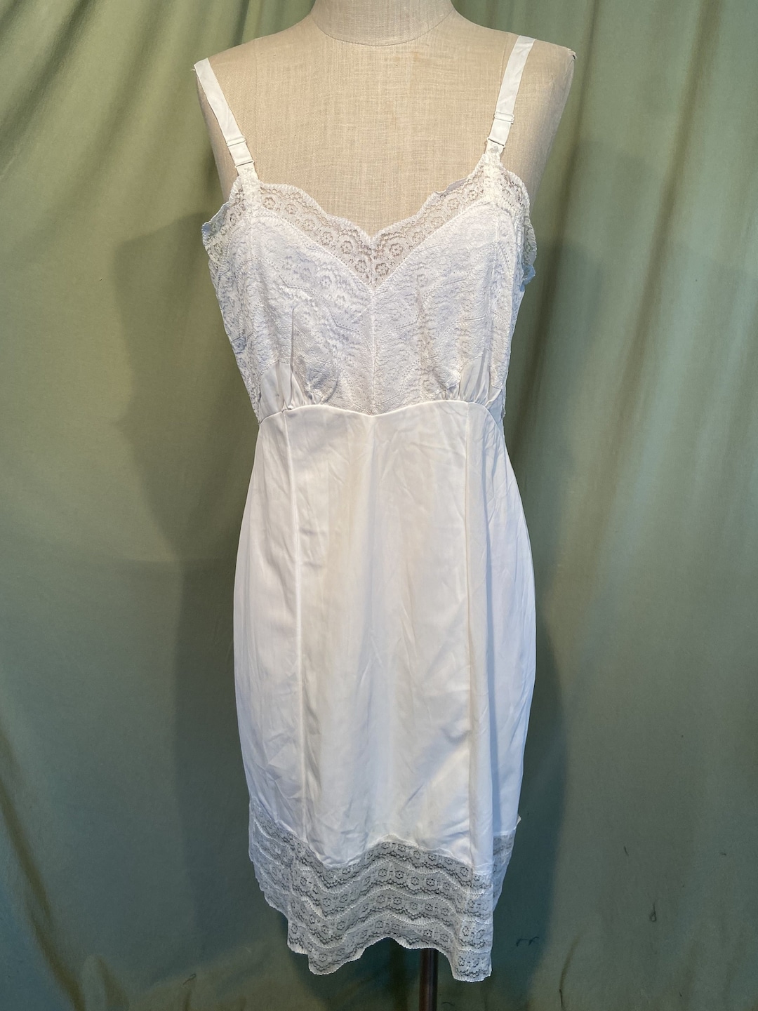 Lovely Original Vintage Mid Century Carol Brent White Nylon