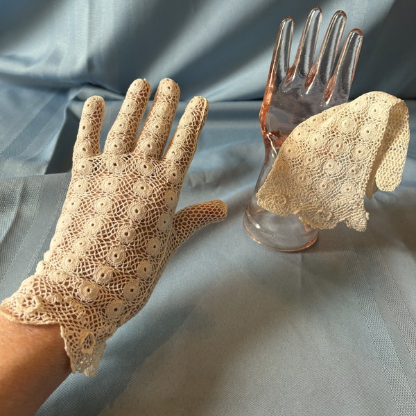 Sweet Original Vintage Mid Century Short Wrist Length Cream Color Cotton Crochet Mesh Gloves w Small Repair Approx. Size 5-1/2 to 6