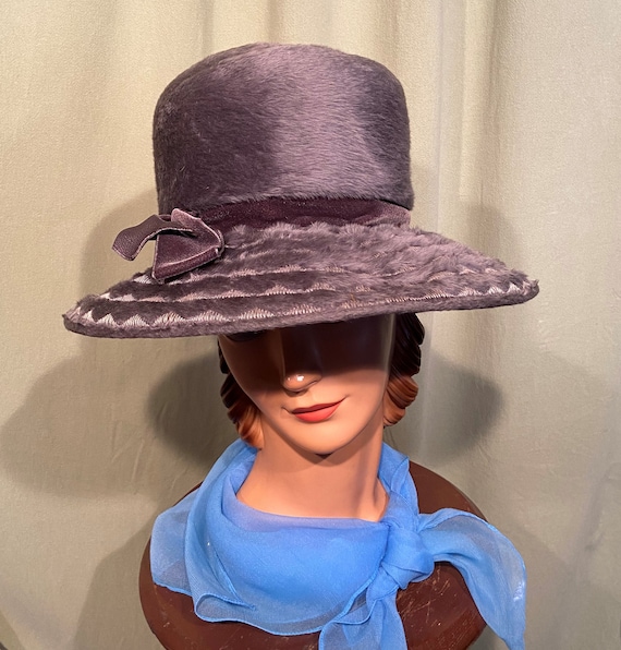 Original Vintage 60s Charcoal Gray Fuzzy Faux Fur Wide Brim  display picture 1