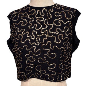 Fun Vintage Mid-Century Black Rayon Button Back Sleeveless Shell Blouse w Gold Glitter Squiggles Bust 44