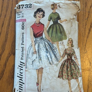 Original Vintage 1950s Simplicity Fit and Flare Dress Pattern 3732 Junior  Size 15 Bust 35 Waist 27 Cut & Complete W Instructions - Etsy