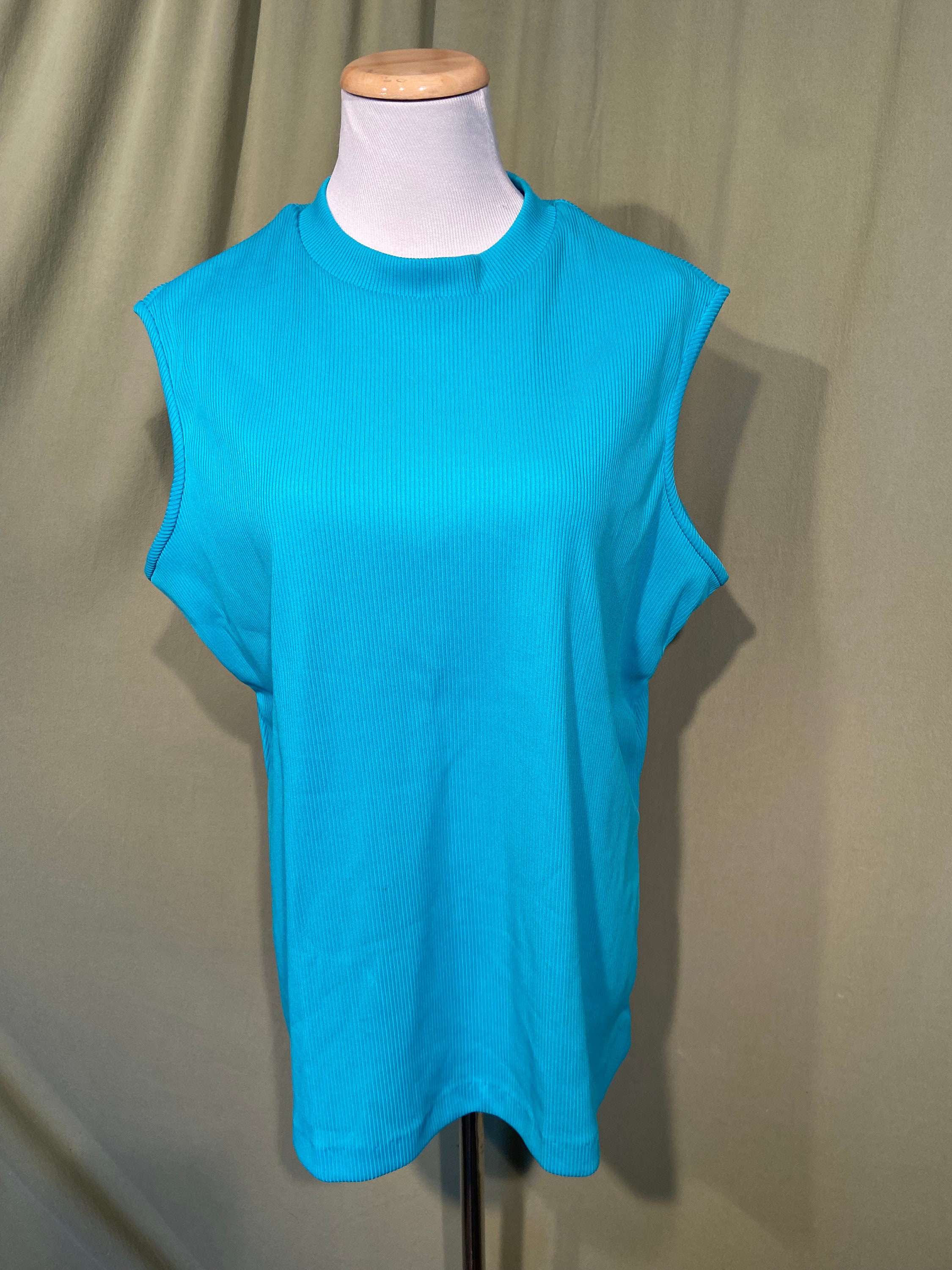 Cute Original Vintage Deadstock NWT RKM 70s Sleeveless Zip Cute Original Vintage Deadstock NWT RKM 70s Sleeveless Zip