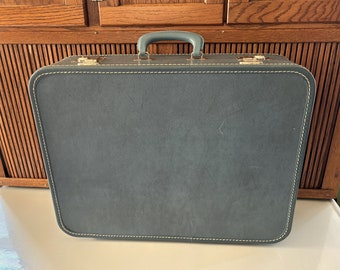 Nice Original Vintage Blue Monarch Mid Size Suitcase Travel Luggage Bag NO KEYS