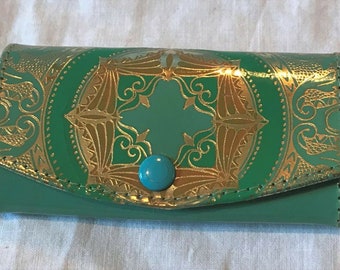 Sweet Original Vintage Boho Chic  Gilded Turquoise Leather Folding Key Case Kaddy Caddy Purse Accessory