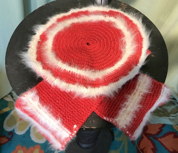 Sweet Vintage 50s 60s Child's Red Crocheted Beret