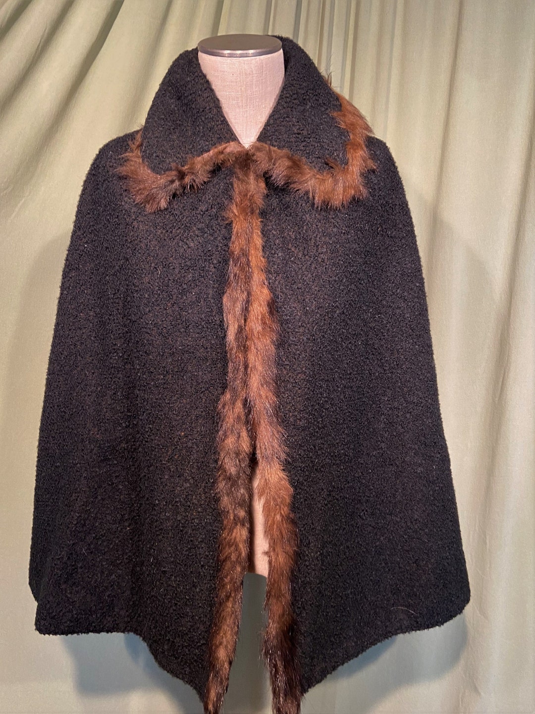 Lovely Original Antique Circa 1900 Nubby Wool Cape W Long Fur Trim