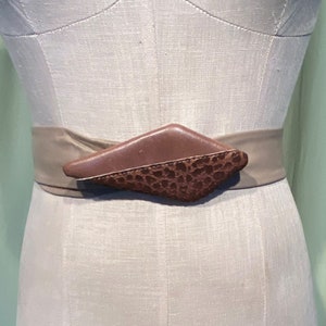 Funky Original Vintage 80s Taupe & Brown Leather Belt with Leather Covered Buckle Up to to 31.5&quot; Long 1/7/8&quot; Wide