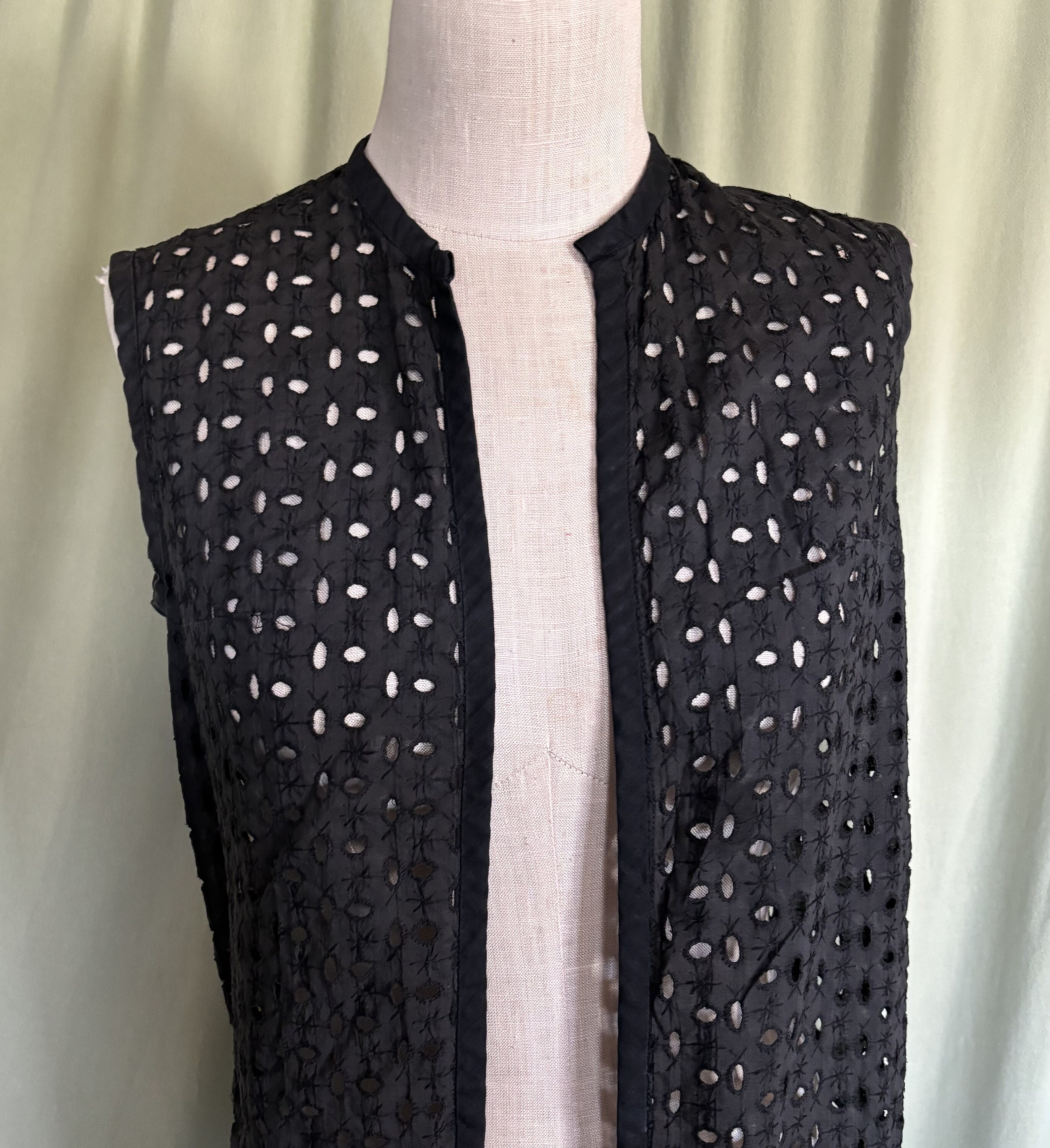 Black duster vest hotsell