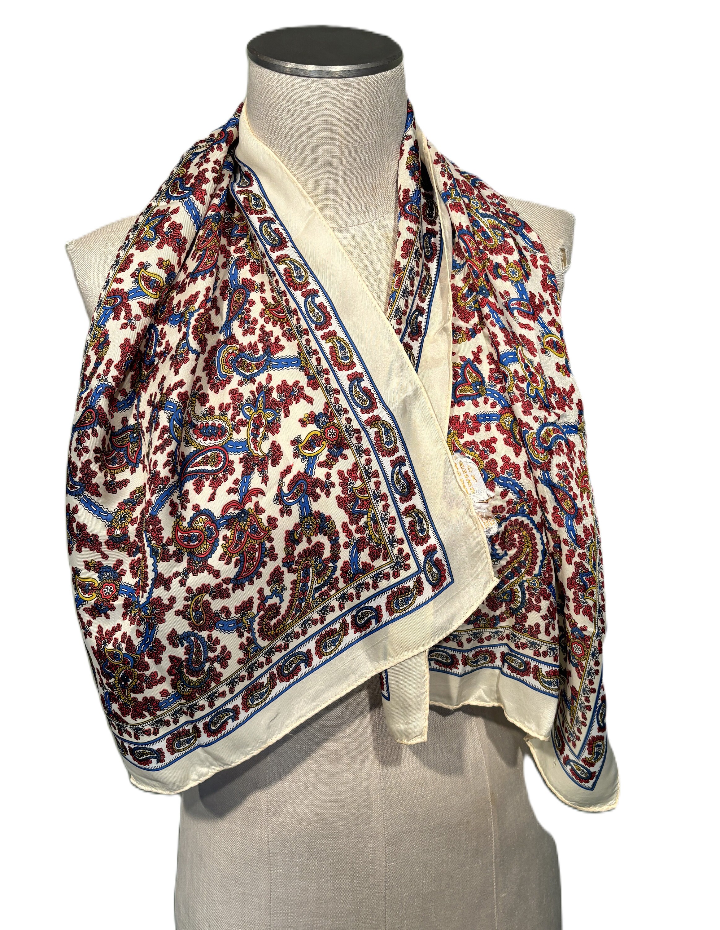 Charming Original Vintage Mid Century Red, Cream & Blue Paisley