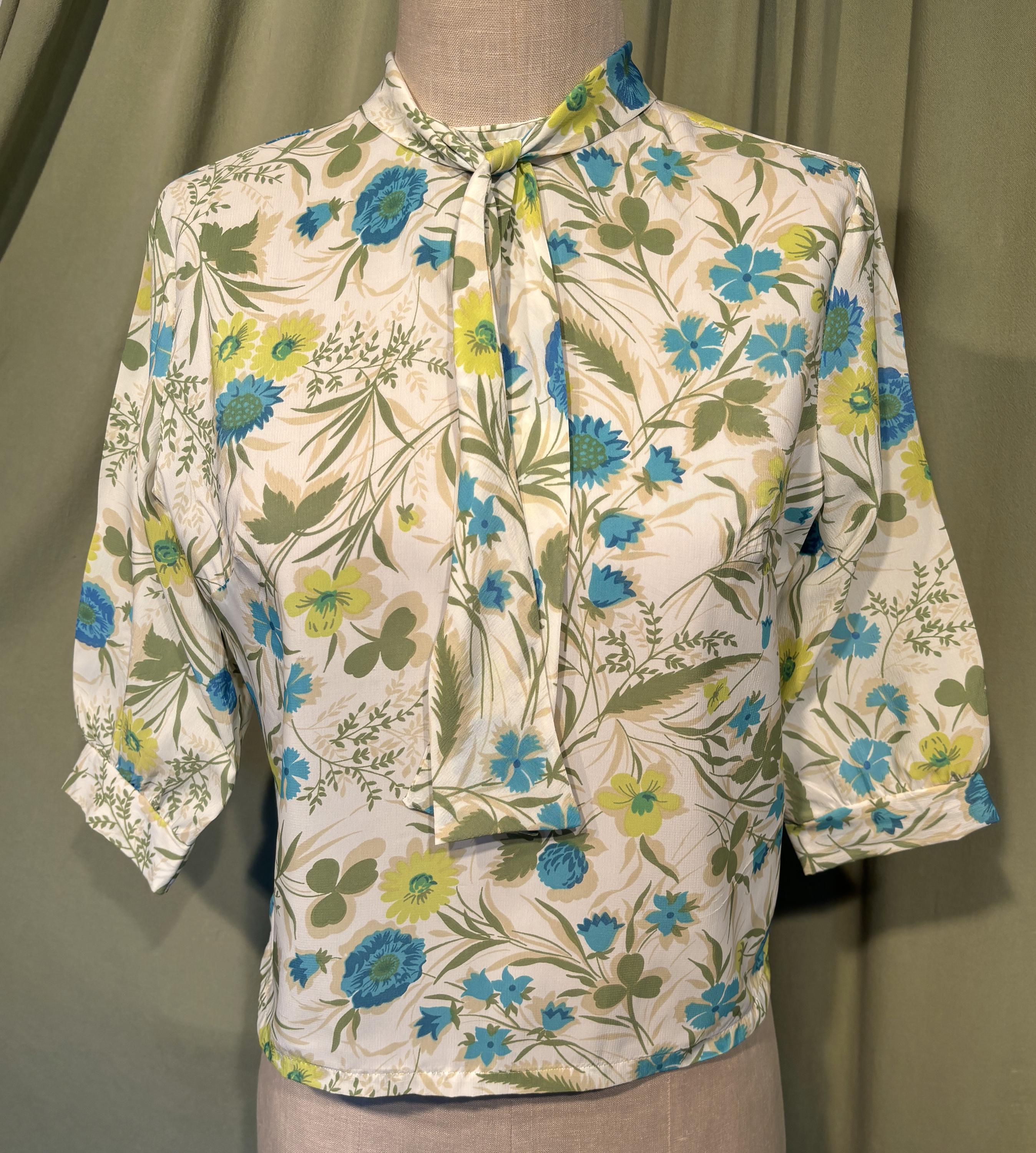 トップス antique Rumania blouse Vintage Romanian Embroidered Blouse C. 1930 - T.XS/S