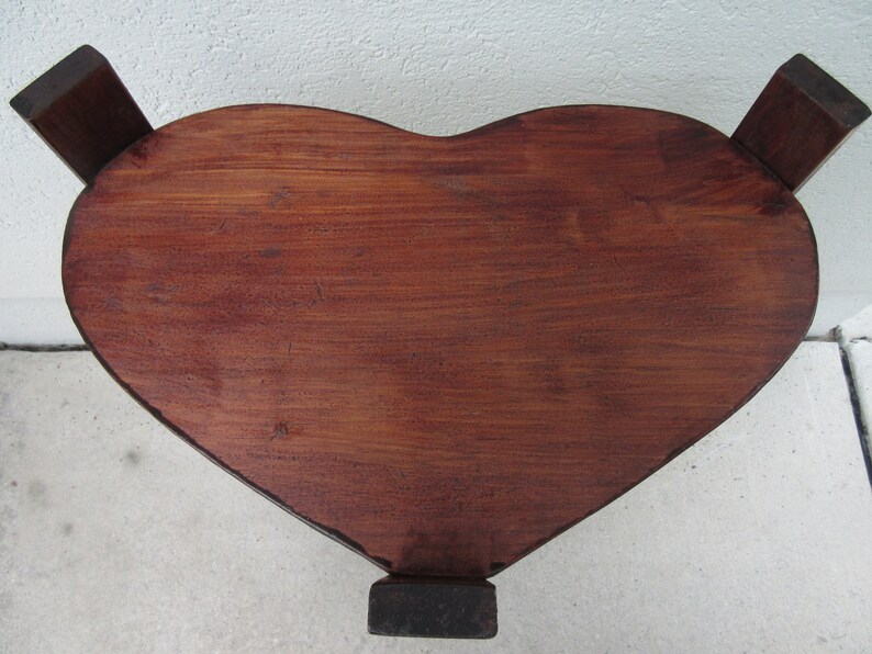 Vintage side table 30 three tier heart shaped wood natural medium dark stain lamp nick knack stand corner bedside shelf shelves sturdy