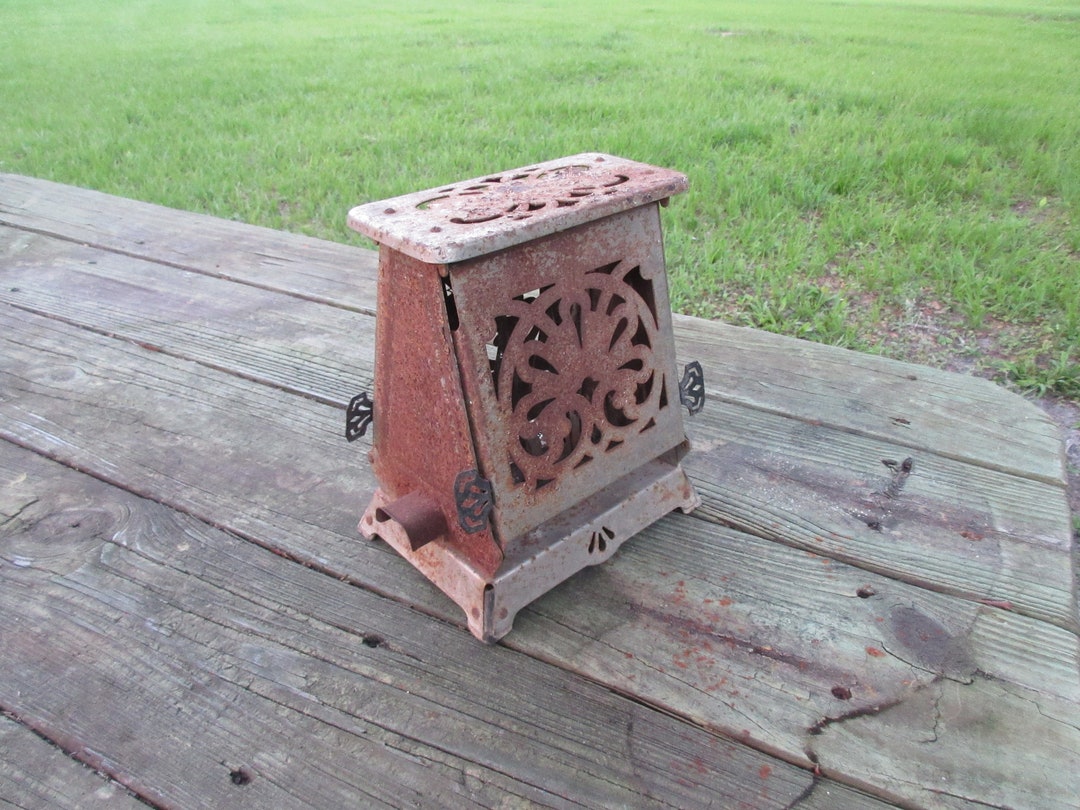 Antique Electric Toaster Vintage With No Cord Kitchen Tool Appliance