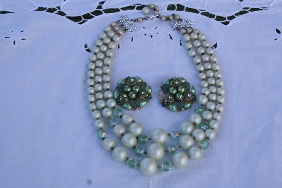 Beaded necklace and earring set Vintage pale gree… - image 1