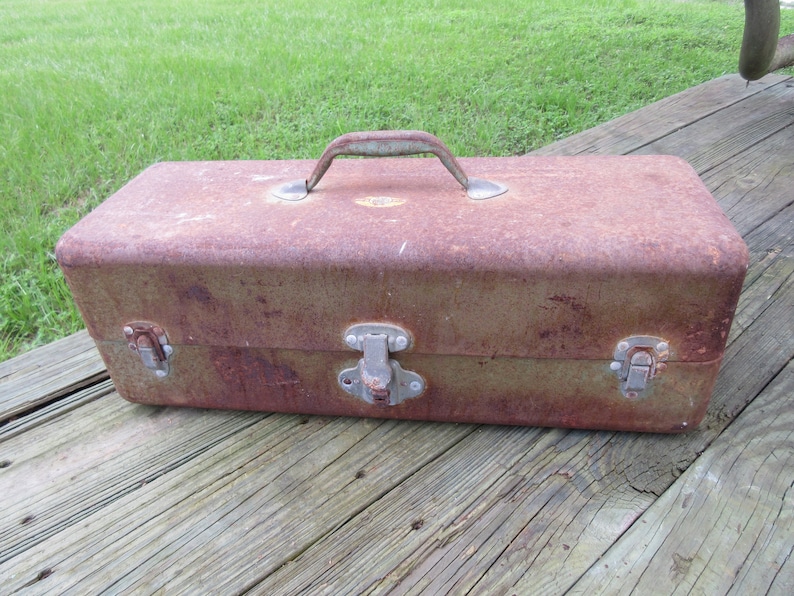 Metal Tackle Box Vintage Large 21x8 Rusty All With Lift Out Etsy