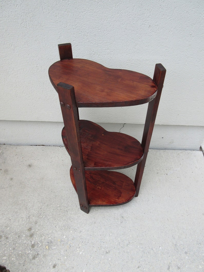 Vintage side table 30 three tier heart shaped wood natural medium dark stain lamp nick knack stand corner bedside shelf shelves sturdy