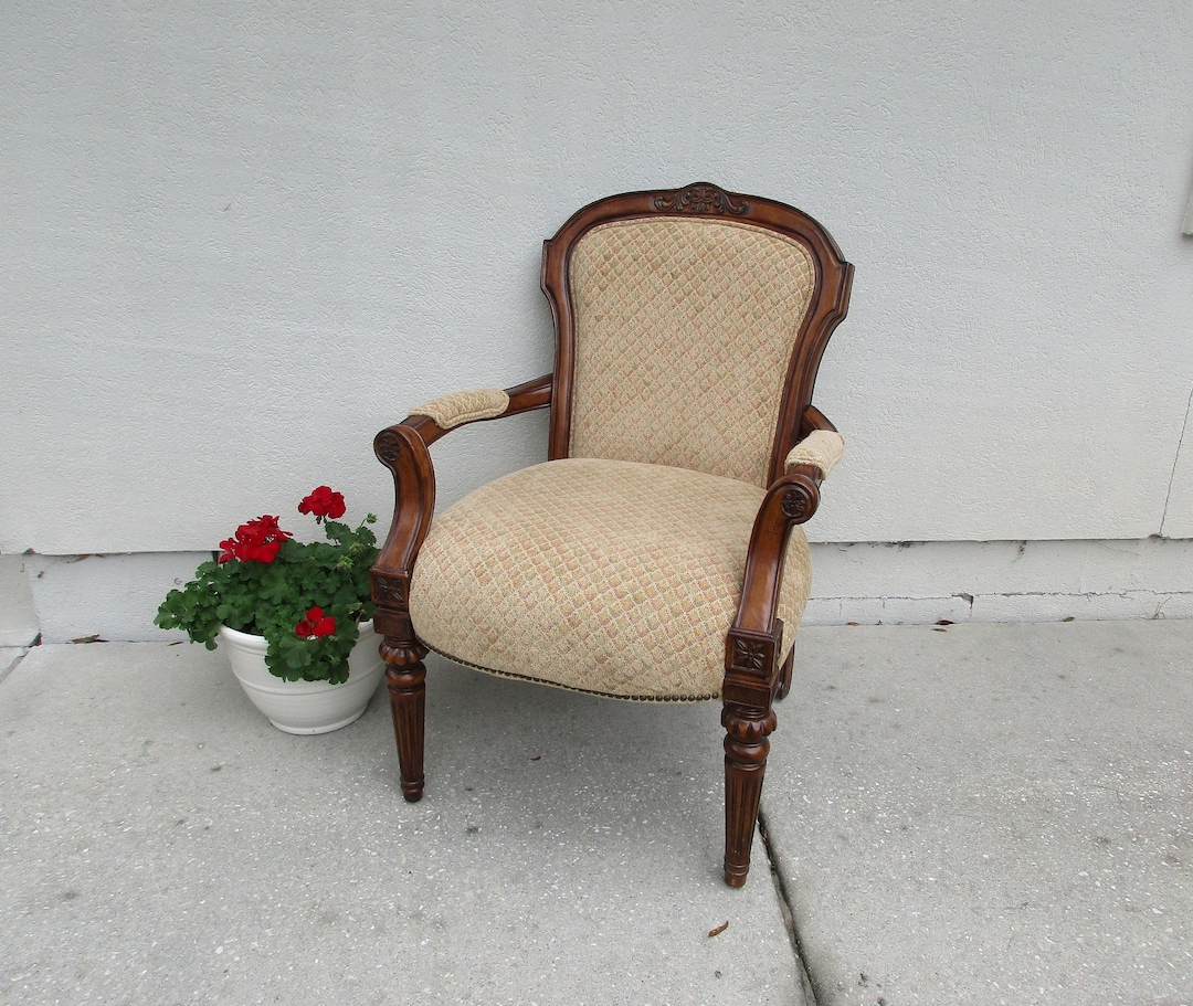 Victorian Arm Chair Armchair Large Wood & Upholstery Style Vintage
