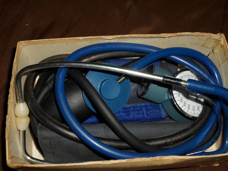 Vintage Bard Hyper-Chec Home Blood Pressure Set image 2